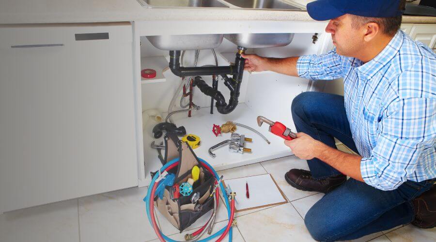 Expert burst pipe repair services in Ashland, OH